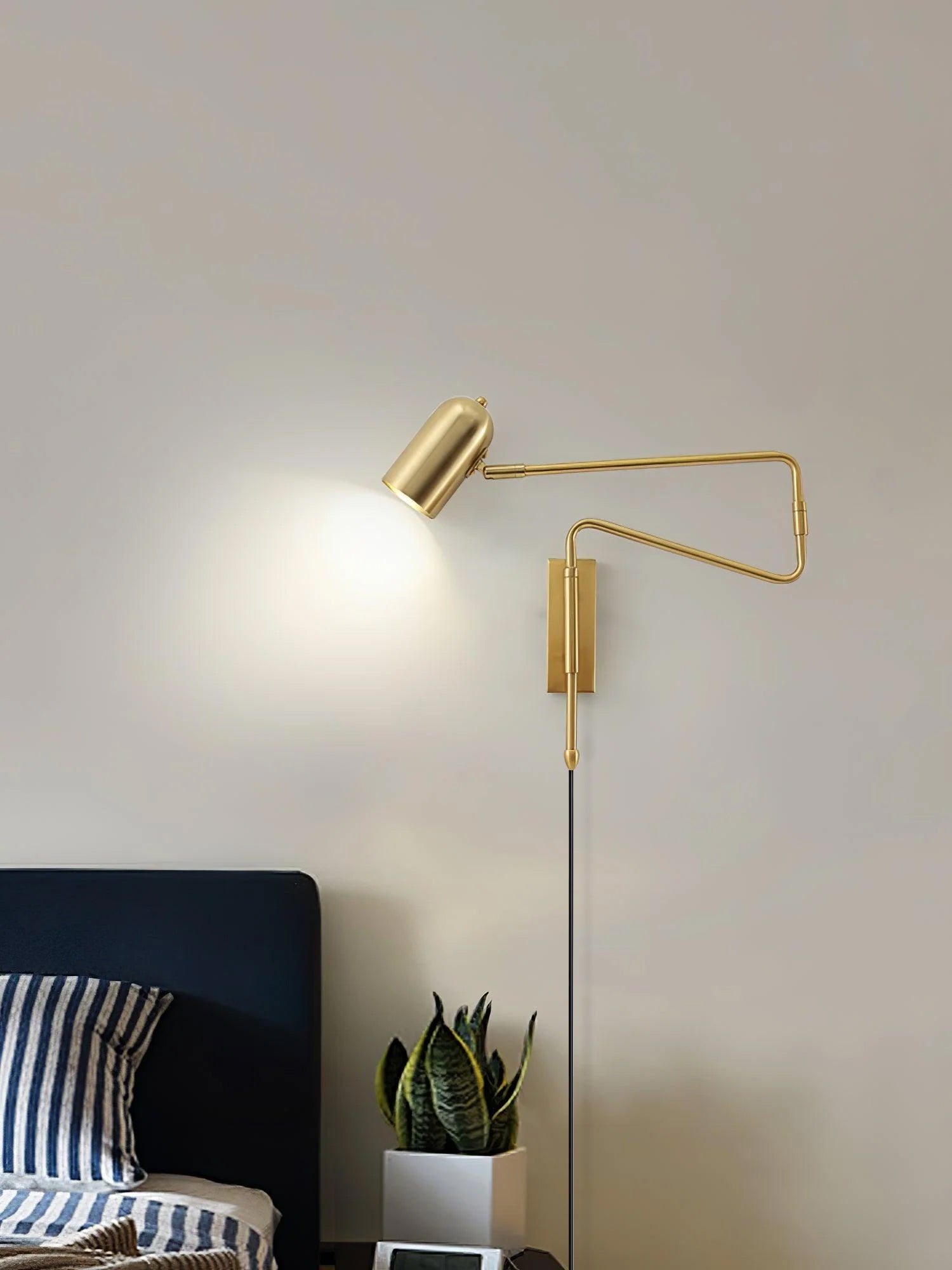 Adjustable Arm Wall Lamp with 360° Rotation | Stylish Wall Sconce Lighting for Versatile Illumination 6