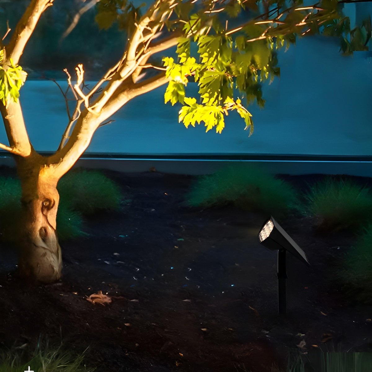 EcoGlow | Solar Spot Lights with Adjustable Design & Waterproof Feature for Landscape Illumination 1