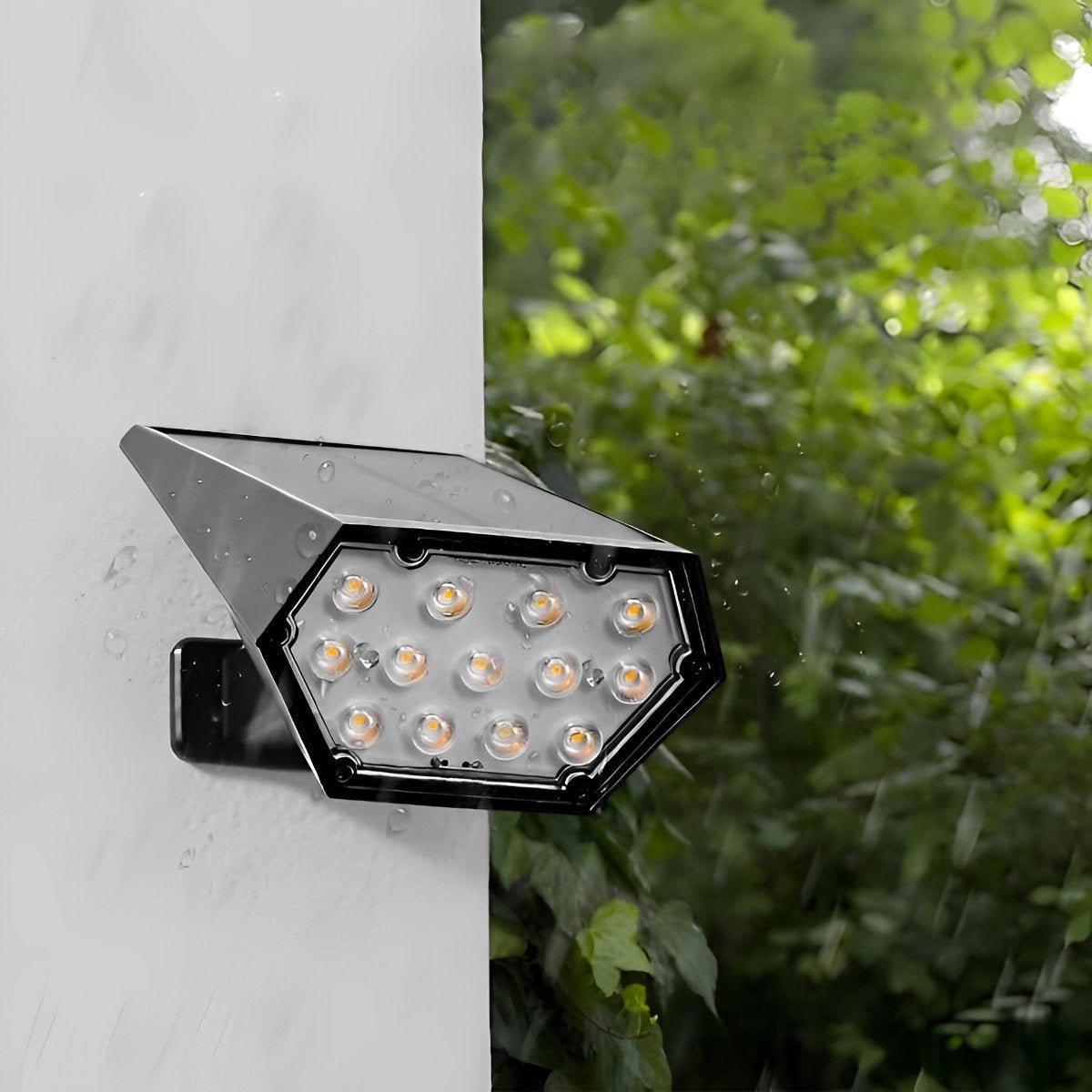 EcoGlow | Solar Spot Lights with Adjustable Design & Waterproof Feature for Landscape Illumination 7