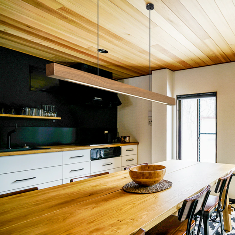 Elegant Wood Linear Suspension Chandelier Light with Dimmable LED & Adjustable Length for Modern Dining Rooms 6
