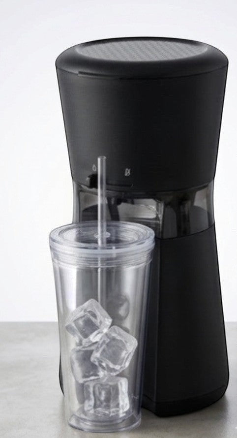 Rinef black iced coffee maker with rapid brewing system and BPA-free tumbler with ice and straw.